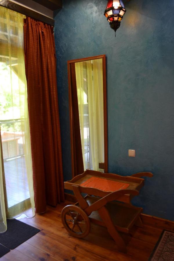 Romantic Guest House Kam'janec'-Podil's'kyj Esterno foto