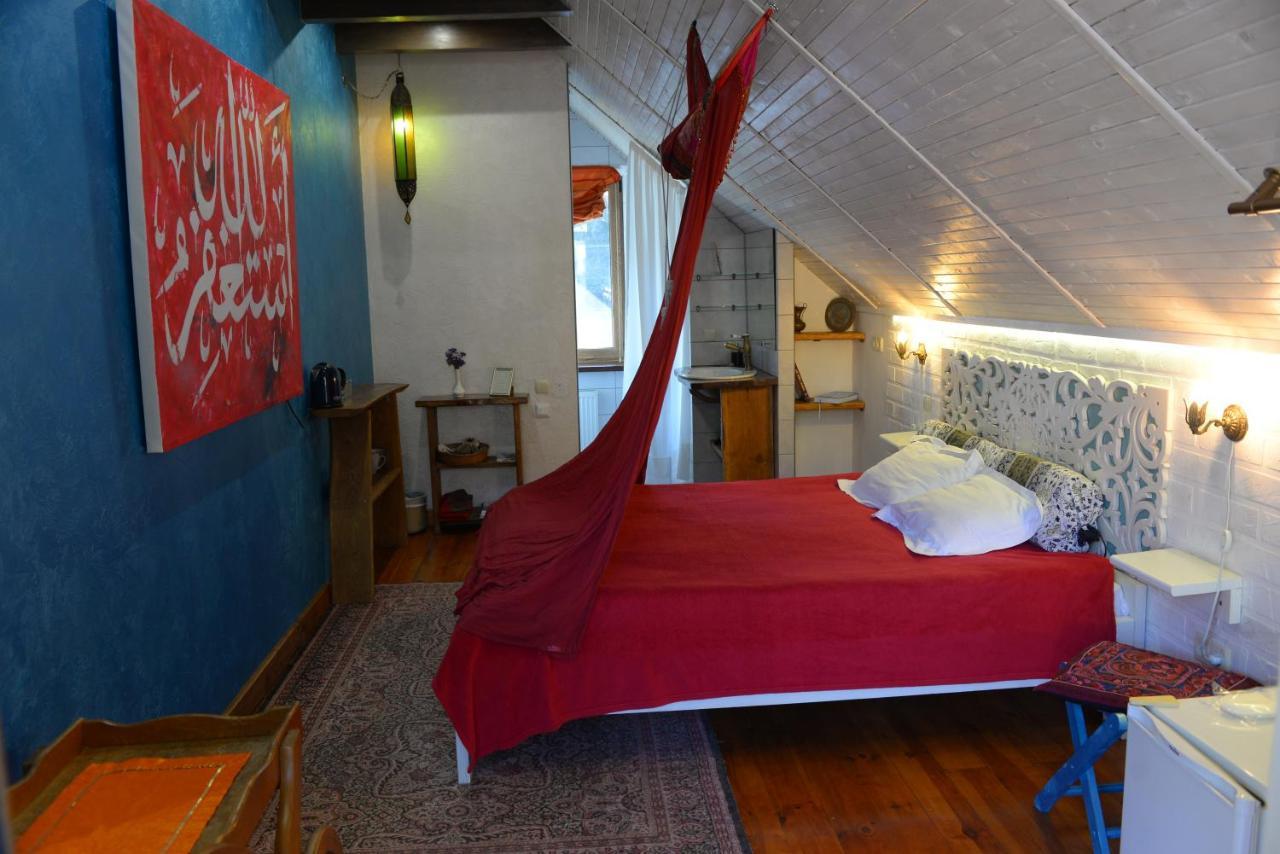 Romantic Guest House Kam'janec'-Podil's'kyj Esterno foto