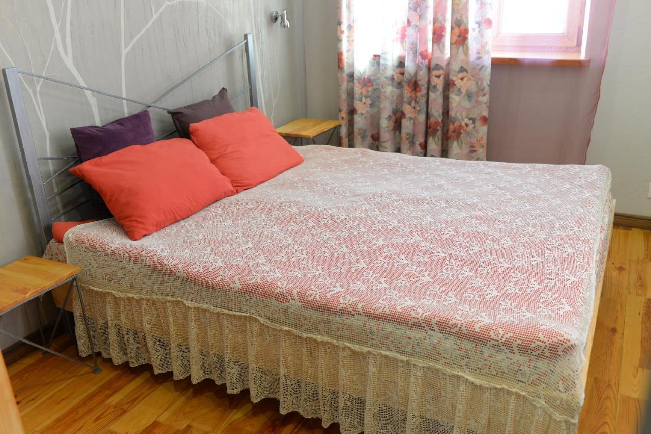 Romantic Guest House Kam'janec'-Podil's'kyj Esterno foto
