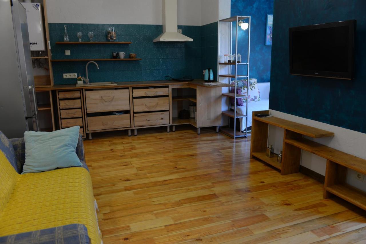 Romantic Guest House Kam'janec'-Podil's'kyj Esterno foto