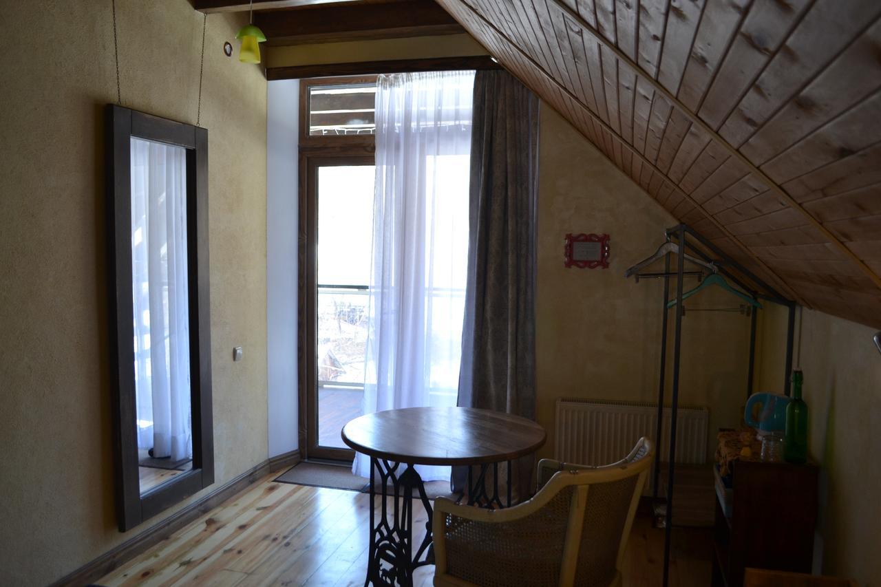 Romantic Guest House Kam'janec'-Podil's'kyj Esterno foto